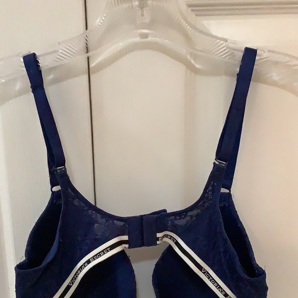 Buckle Bralette and 2 VS Bras 34D - Picture 5 of 8